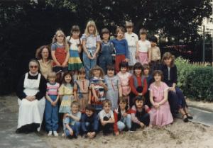 Gruppenbild 1983 mit Sr. Henriette